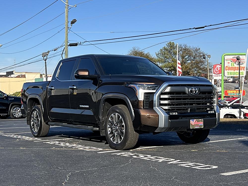 2025 Toyota Tundra Limited's photo