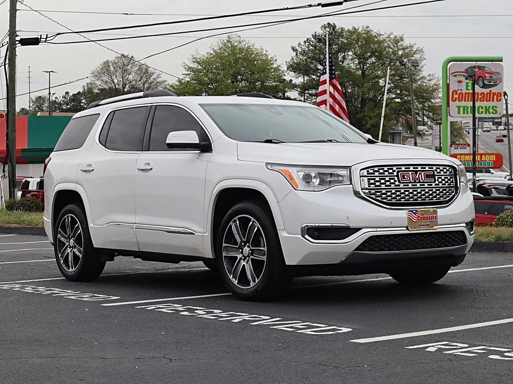 2017 GMC Acadia Denali's photo