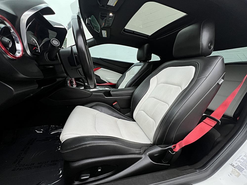 2022 Chevrolet Camaro 2LT - Photo 7