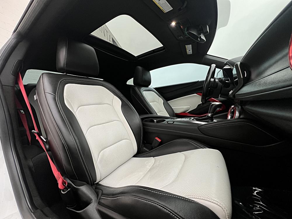 2022 Chevrolet Camaro 2LT - Photo 10