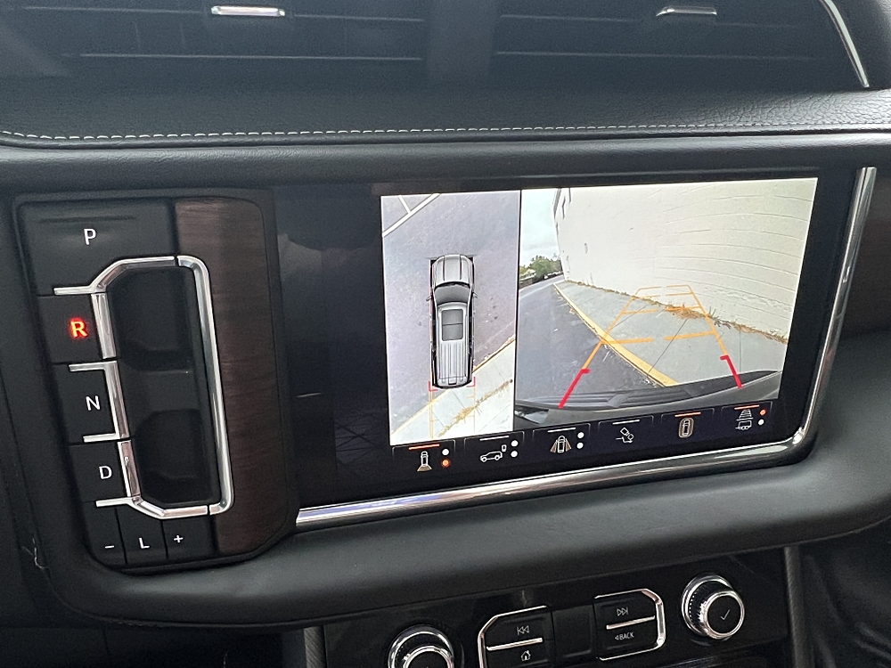 2023 GMC Yukon Denali Ultimate - Photo 15