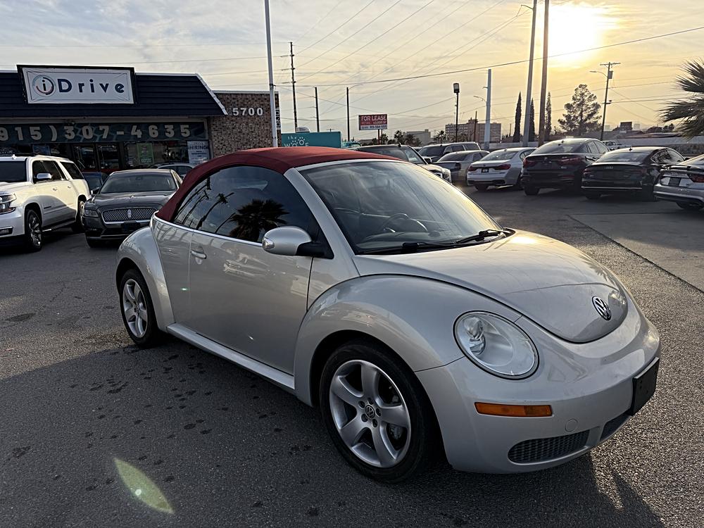 2009 Volkswagen New Beetle Base