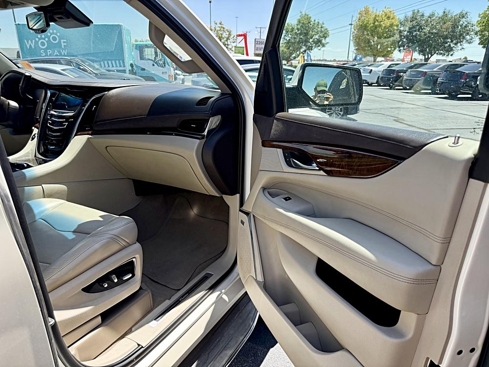 2015 Cadillac Escalade Premium - Photo 17