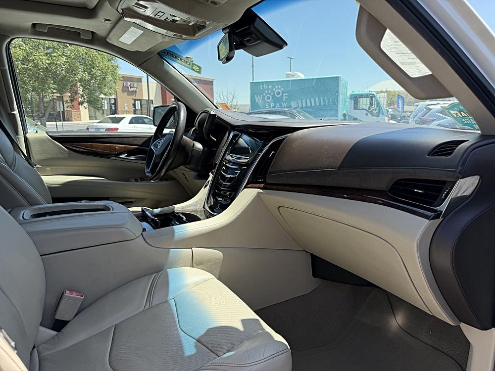 2015 Cadillac Escalade Premium - Photo 18