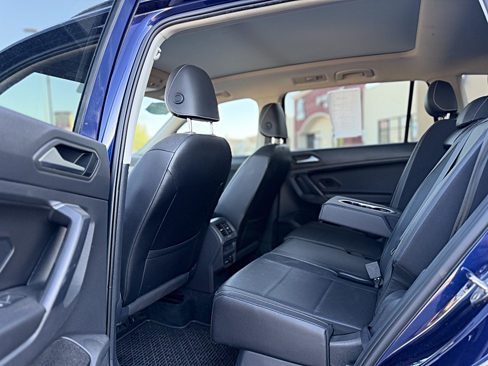 2021 Volkswagen Tiguan SE - Photo 13