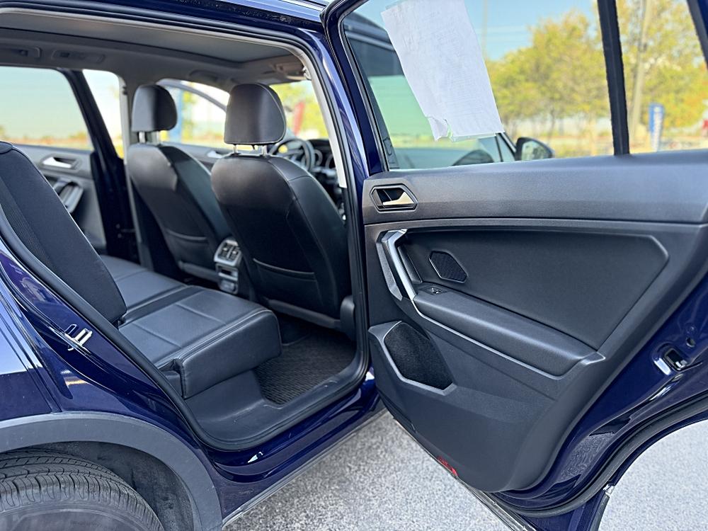 2021 Volkswagen Tiguan SE - Photo 17