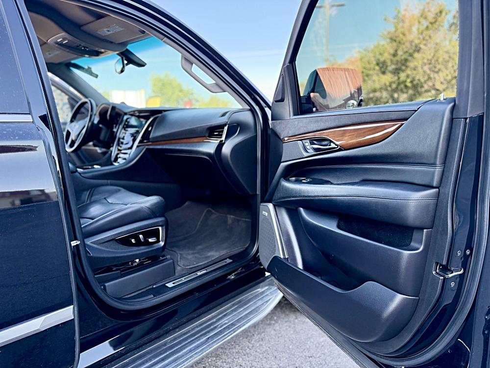 2020 Cadillac Escalade ESV Base - Photo 19