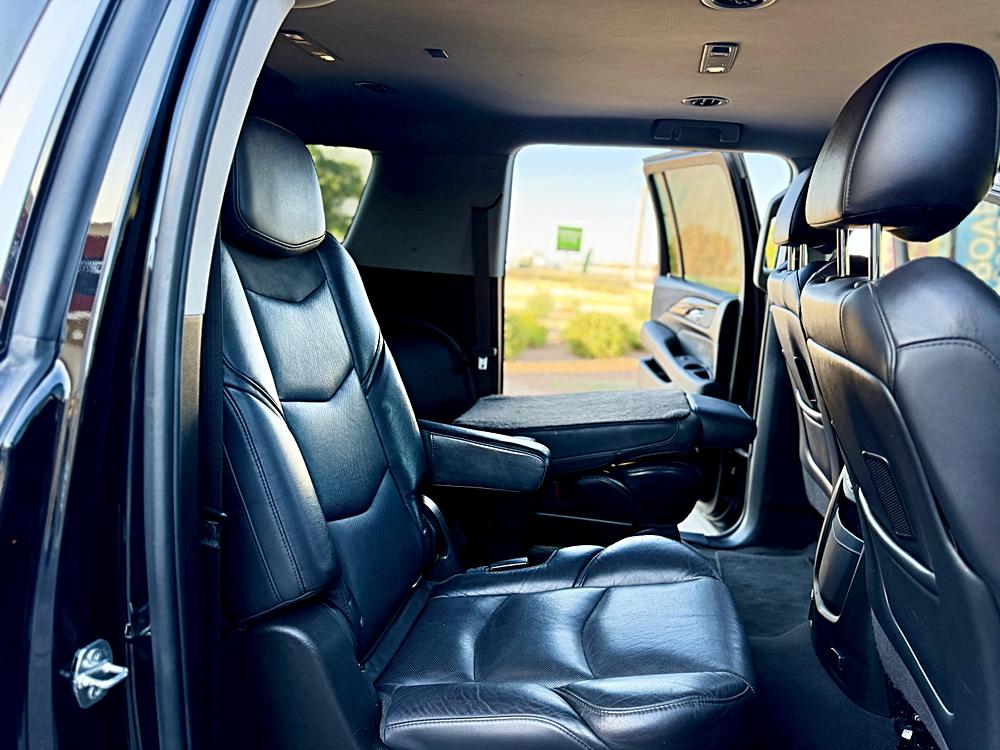 2020 Cadillac Escalade ESV Base - Photo 17