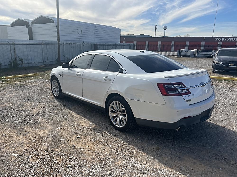 2015 Ford Taurus Limited