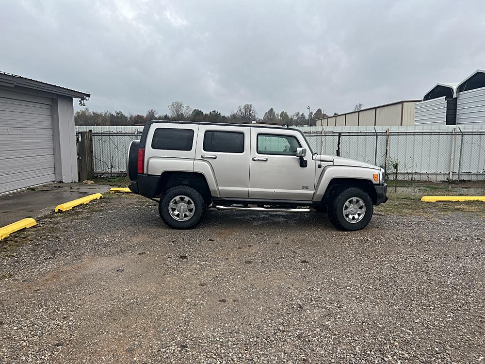 2007 Hummer H3 Base