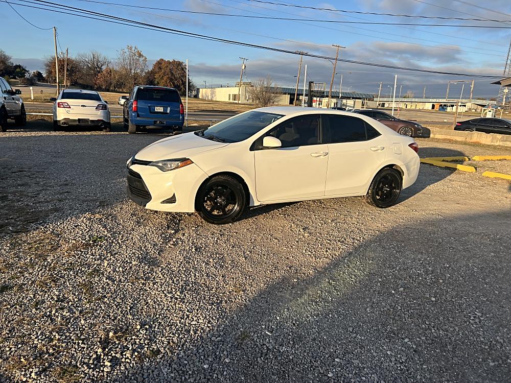 2017 Toyota Corolla L's photo