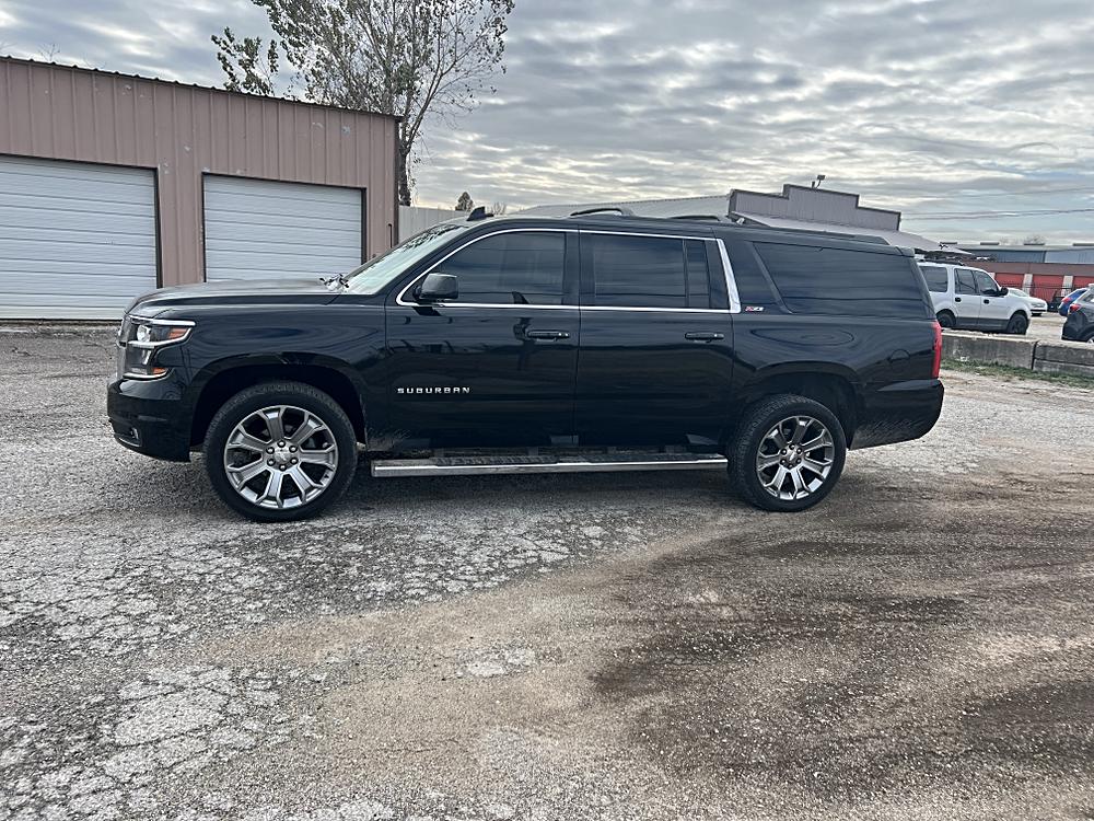 2015 Chevrolet Suburban LT's photo