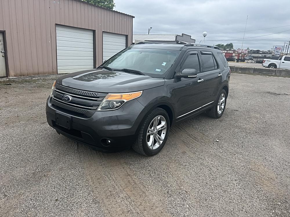 2015 Ford Explorer Limited's photo