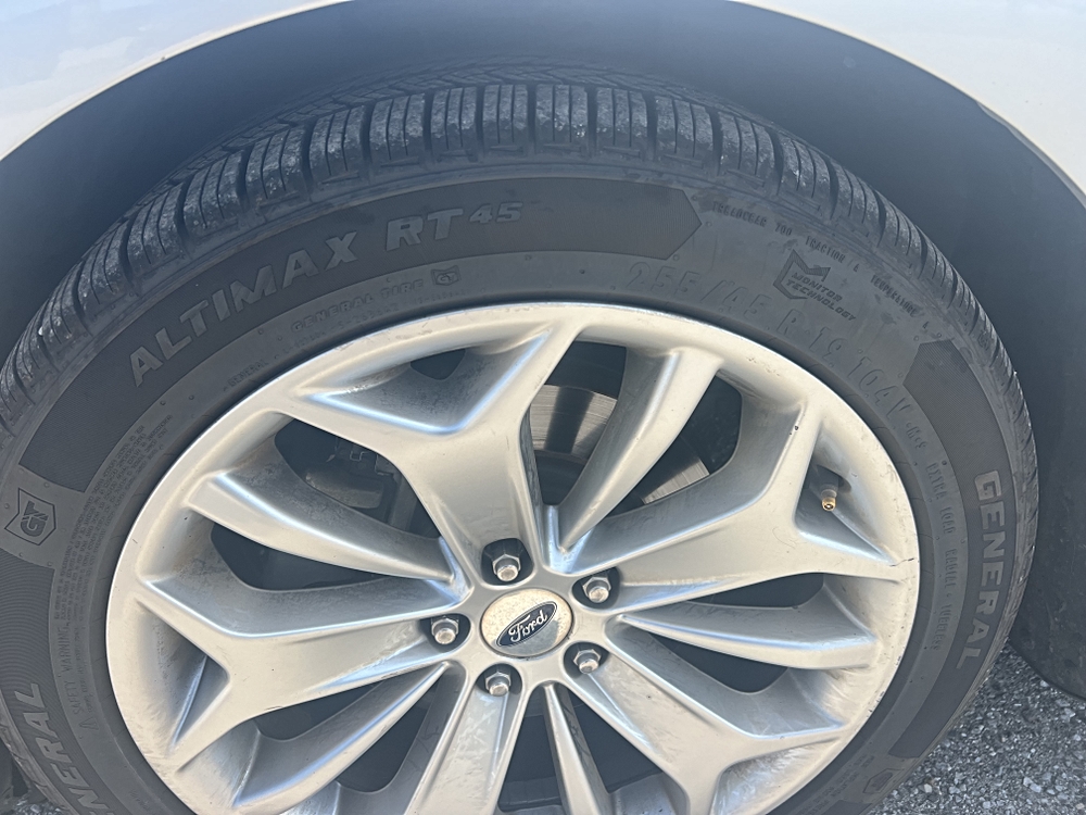 2015 Ford Taurus Limited - Photo 7