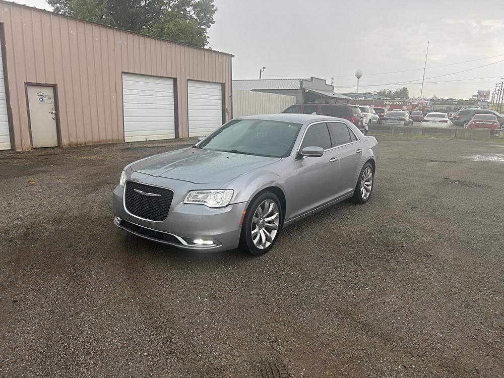 2017 Chrysler 300
