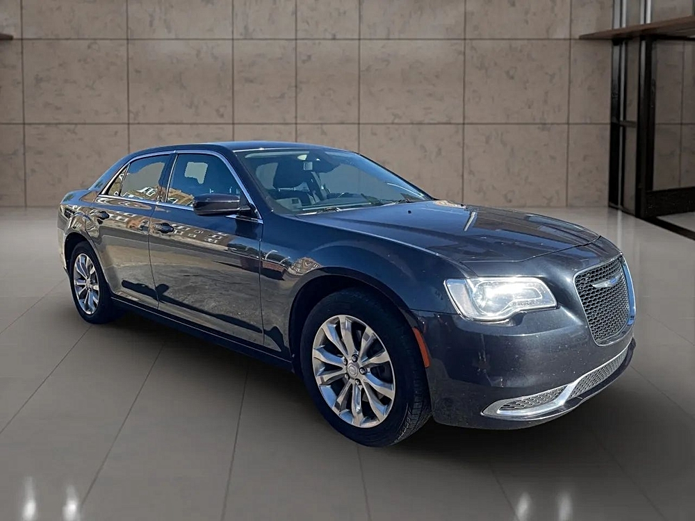 2018 Chrysler 300 Touring
