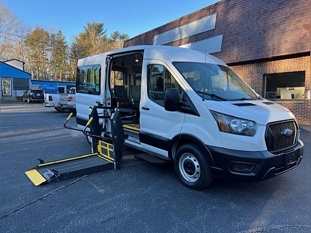 2022 Ford Transit Van Base's photo
