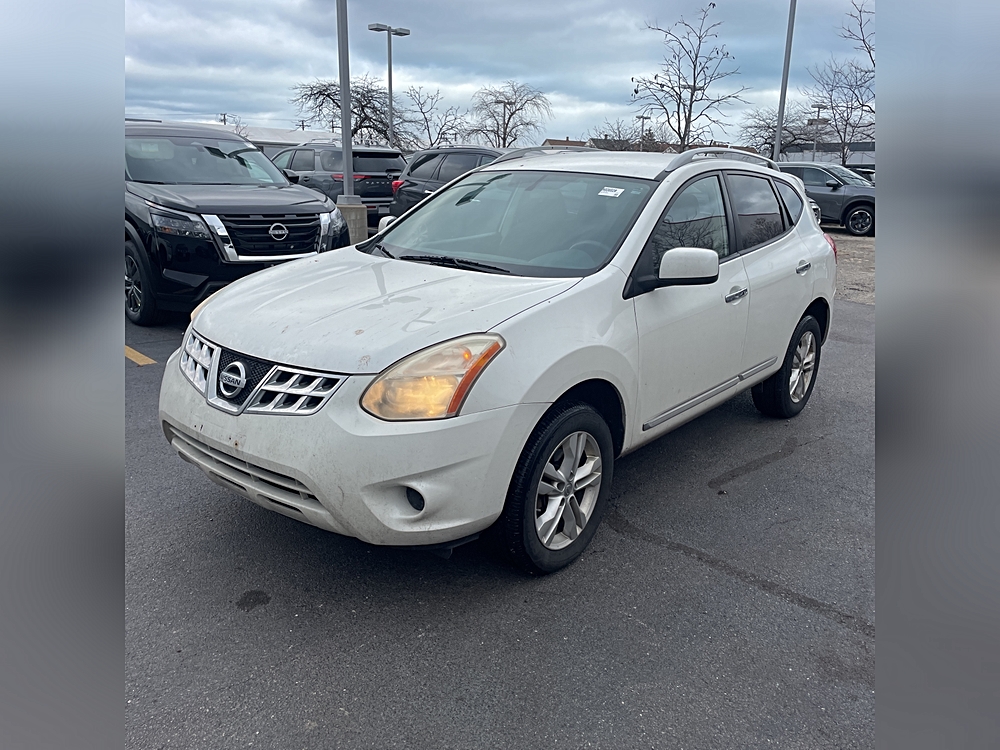 2012 Nissan Rogue SV's photo