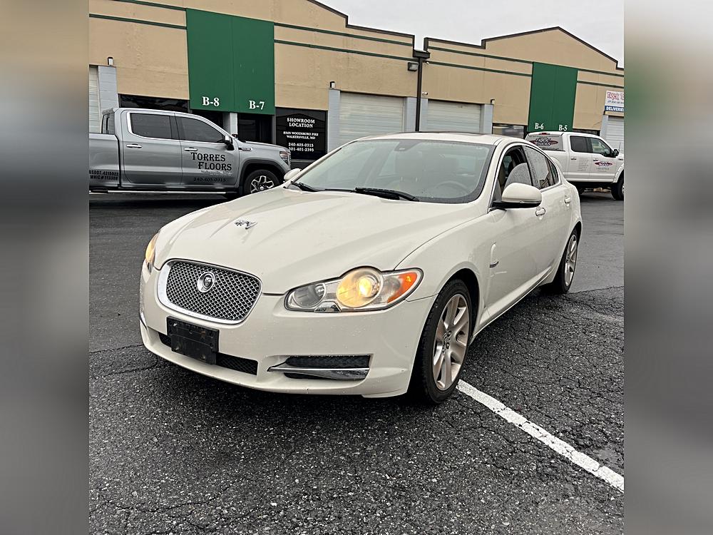 2010 Jaguar XF Base's photo