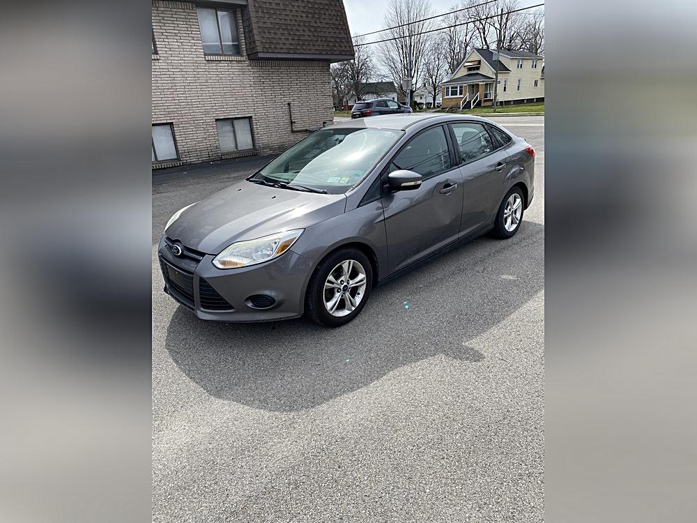 2014 Ford Focus Sedan SE's photo