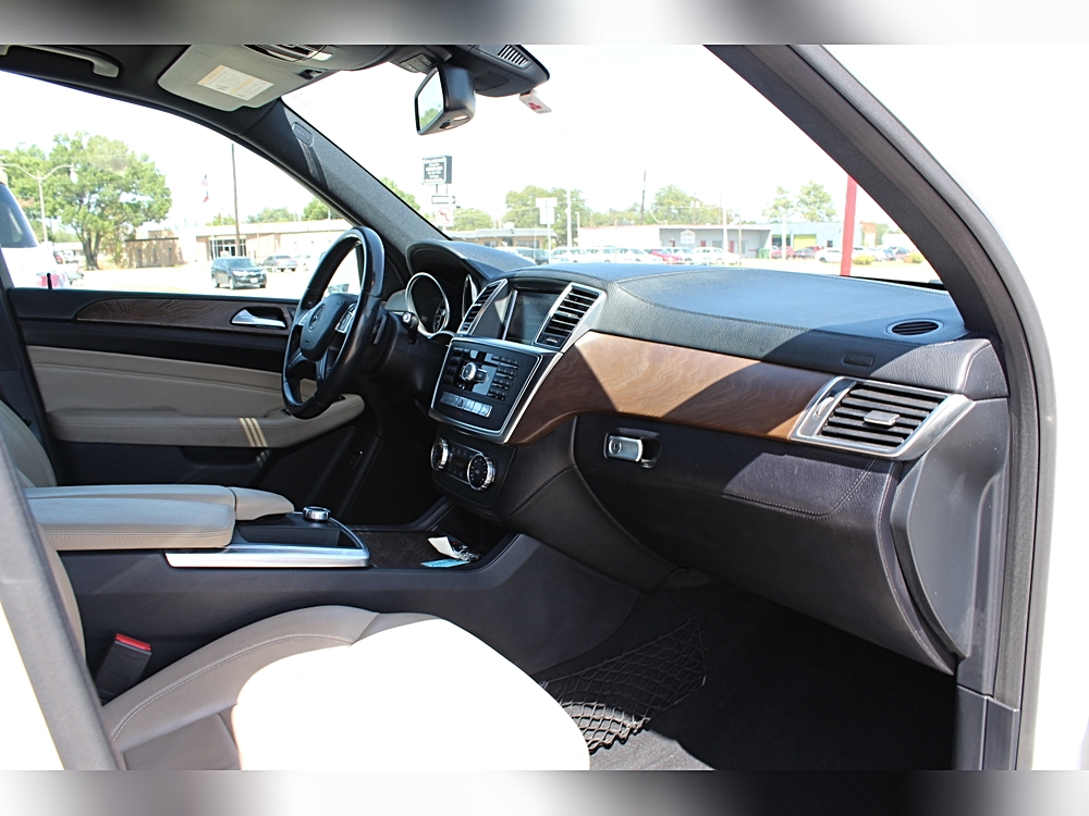2014 Mercedes-Benz M-Class ML550 - Photo 35