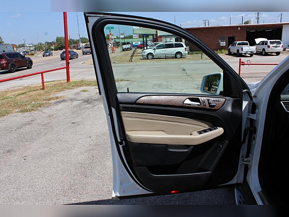 2014 Mercedes-Benz M-Class ML550 - Photo 18