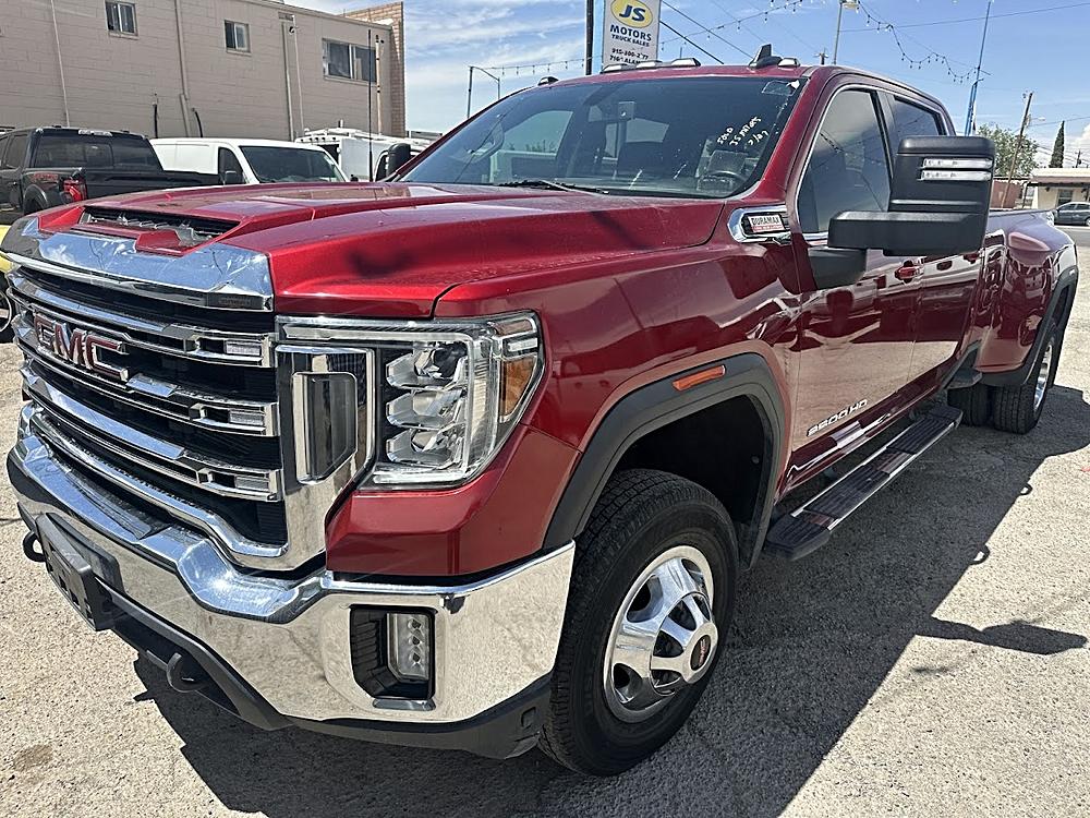 2022 GMC Sierra 4WD Crew Cab Long Box DRW SLE's photo