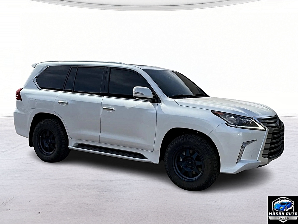 2021 Lexus LX 570's photo