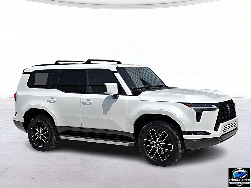 2024 Lexus GX Premium's photo