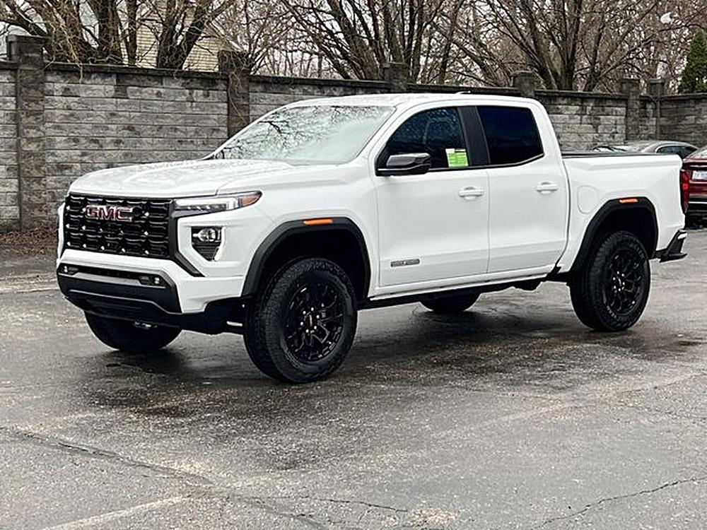 2026 GMC Canyon 2WD Elevation Crew Cab Short Box's photo