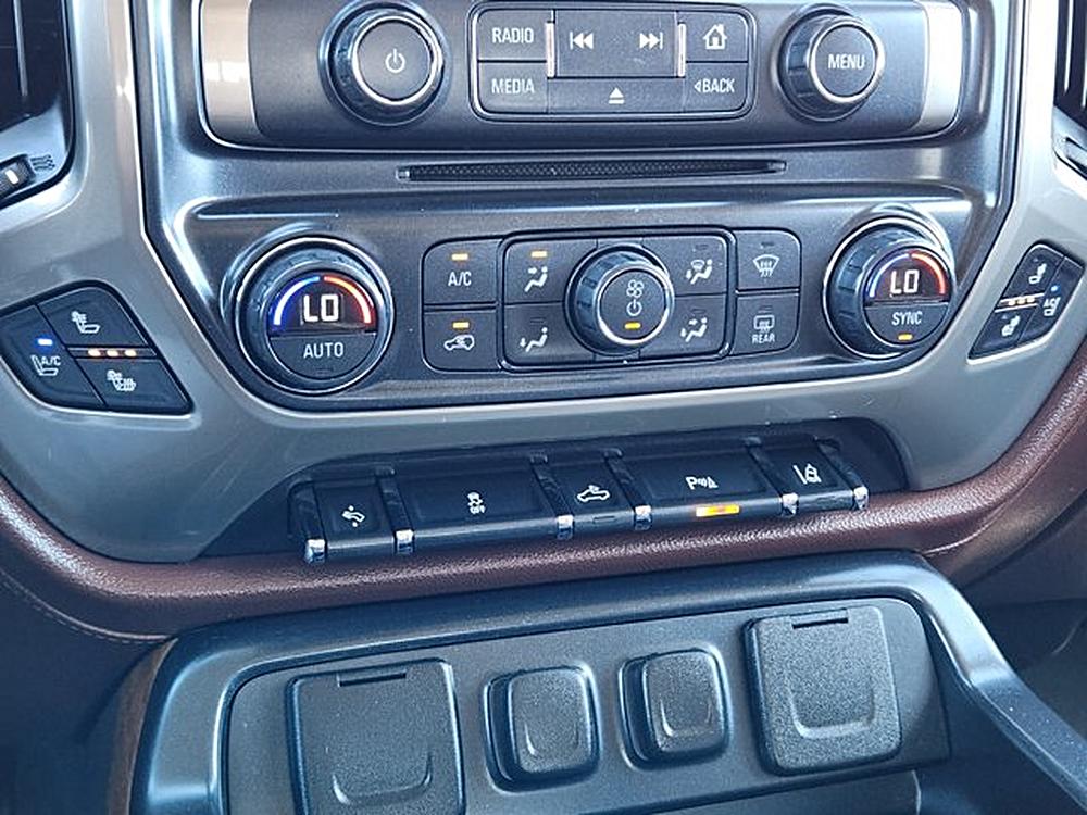 2015 Chevrolet Silverado 2500HD High Country - Photo 24