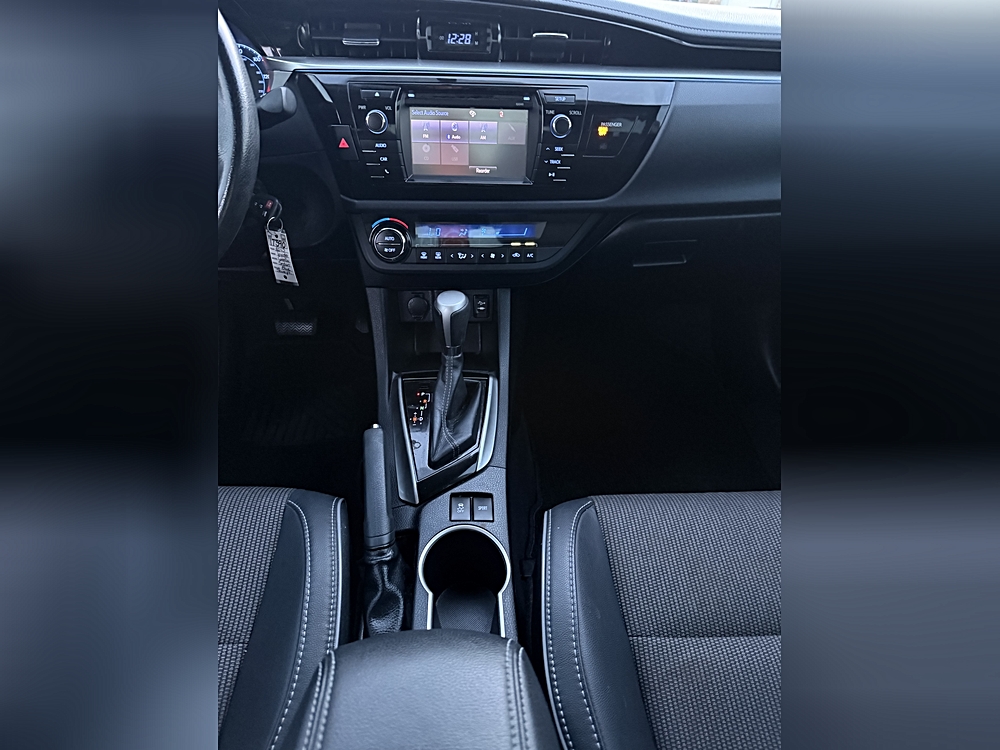 2015 Toyota Corolla S Plus - Photo 9
