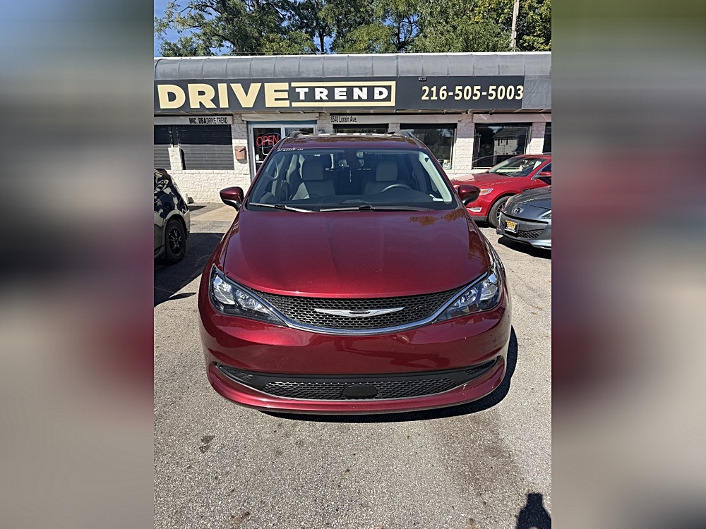 2021 Chrysler Voyager
