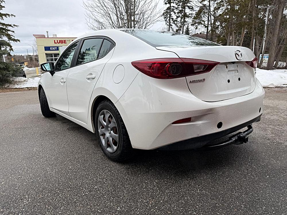 2018 Mazda MAZDA3 i Sport AT 4-Door