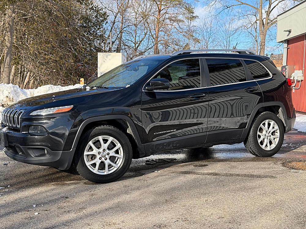 2015 Jeep Cherokee Latitude 4WD CERTIFIED