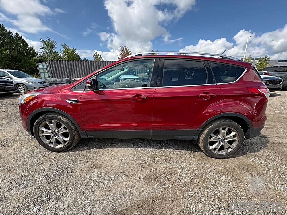 2014 Ford Escape Titanium 4WD CERTIFIED! 2 SETS OF RIMS!