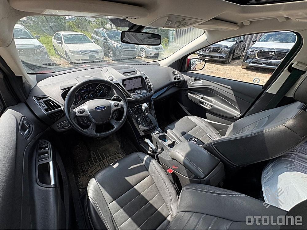 2014 Ford Escape Titanium 4WD CERTIFIED! 2 SETS OF RIMS!