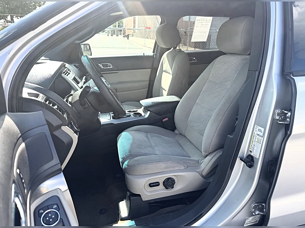 2013 Ford Explorer Base - Photo 8