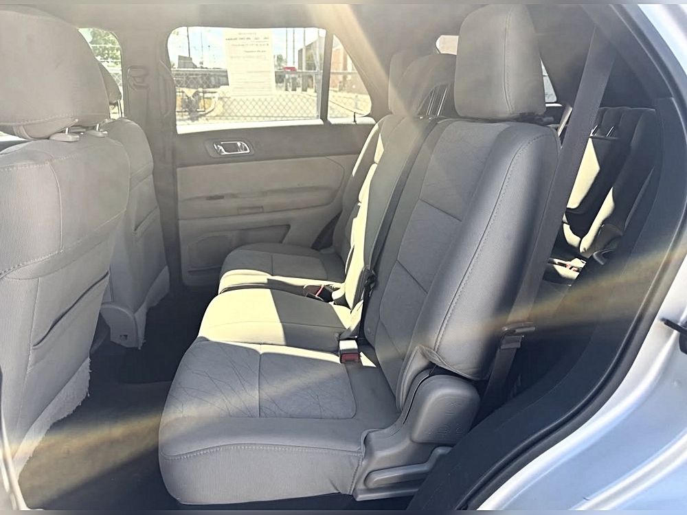 2013 Ford Explorer Base - Photo 6
