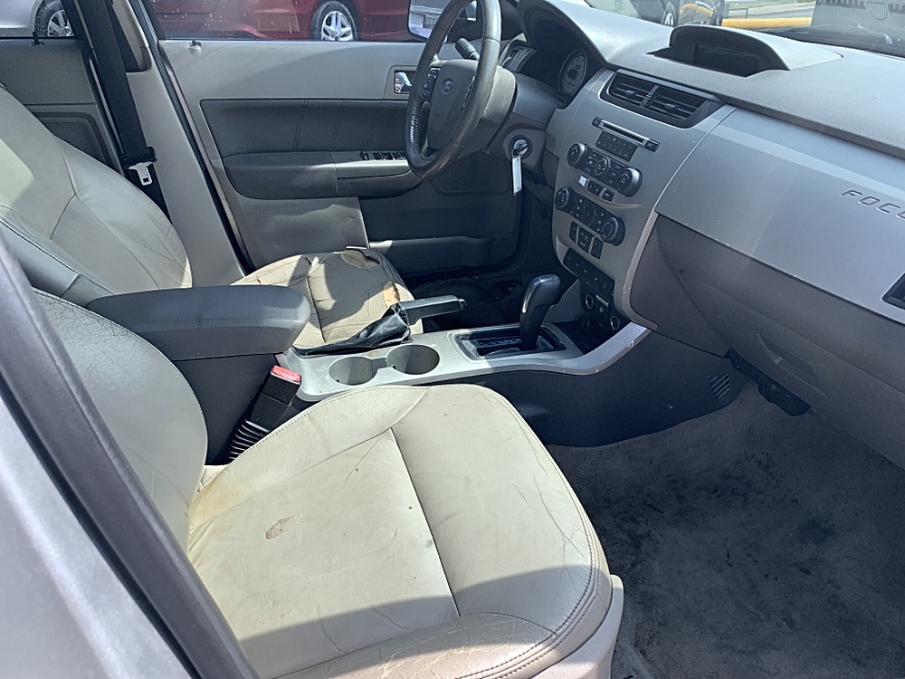 2011 Ford Focus SEL - Photo 10