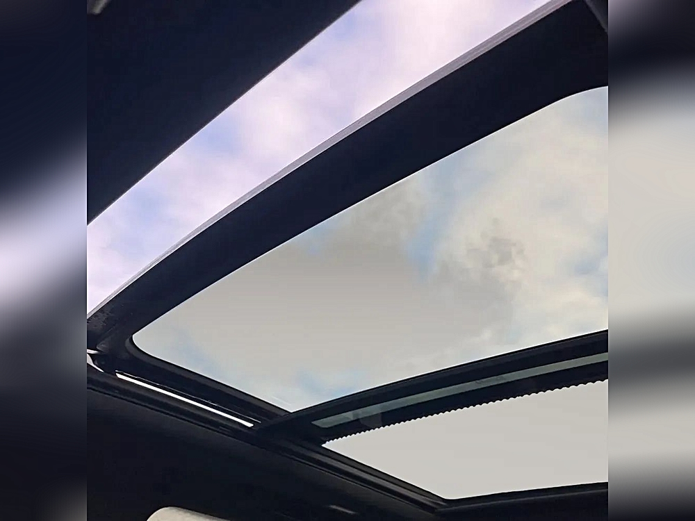 2021 Chevrolet Suburban LT - Photo 20