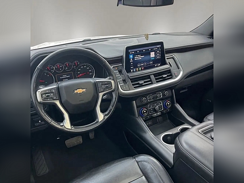 2021 Chevrolet Suburban LT - Photo 22
