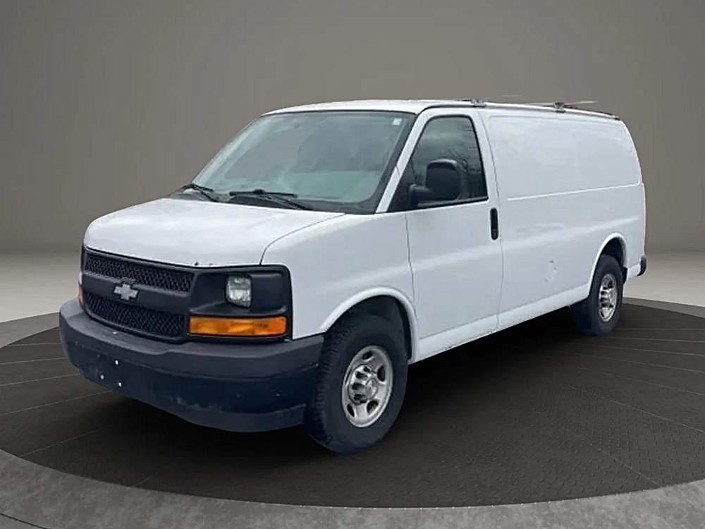 2017 Chevrolet Express 2500 Work Van HD's photo