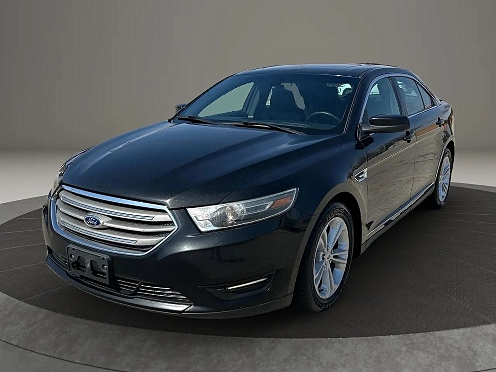 2015 Ford Taurus SEL FWD's photo