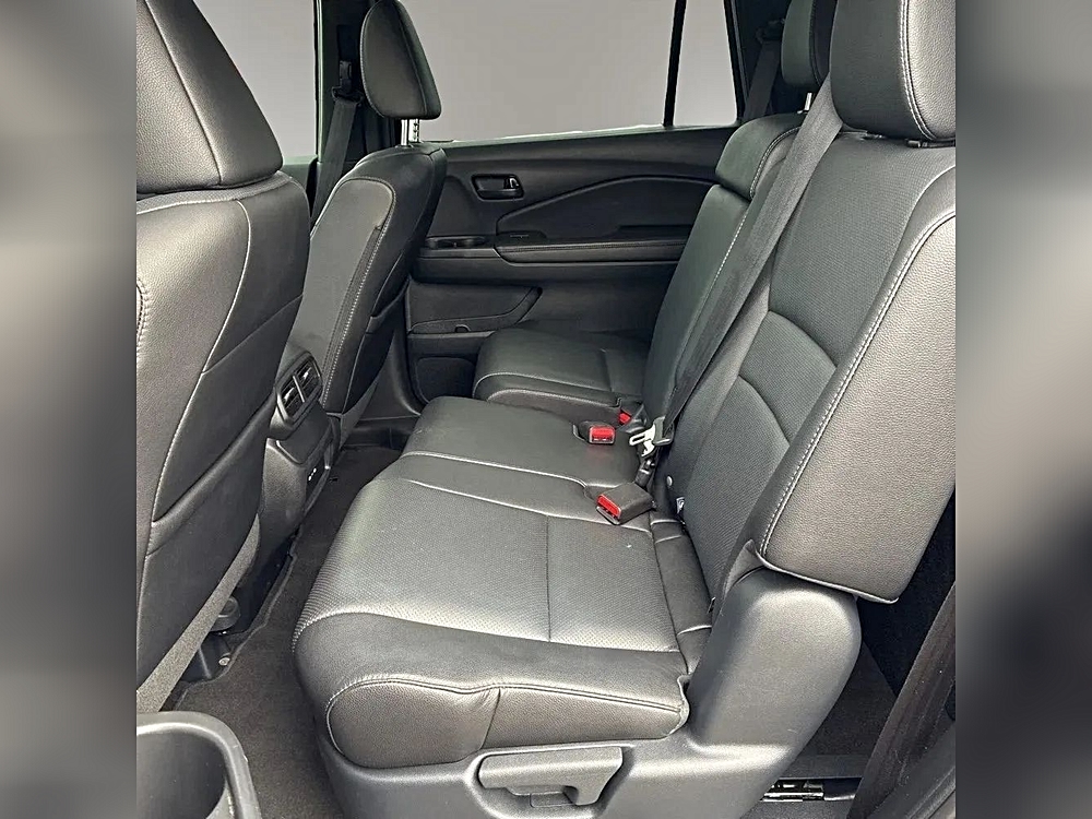2024 Honda Passport EX-L - Photo 18