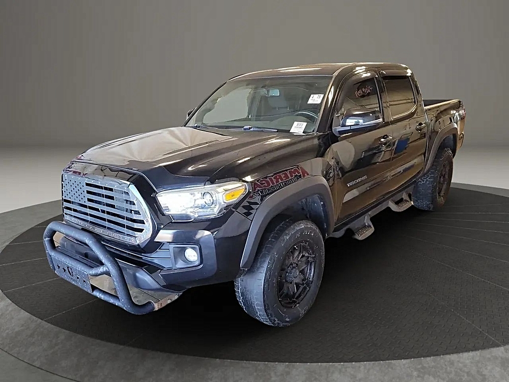 2016 Toyota Tacoma TRD Off Road Double Cab 4x4 V6 M/T SB's photo