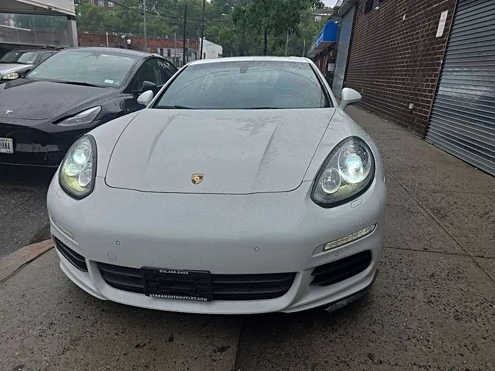 2014 Porsche Panamera