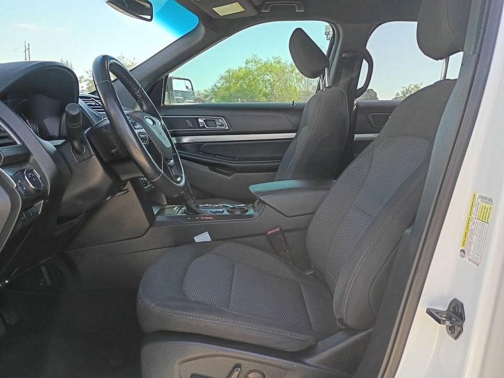 2019 Ford Explorer XLT - Photo 6