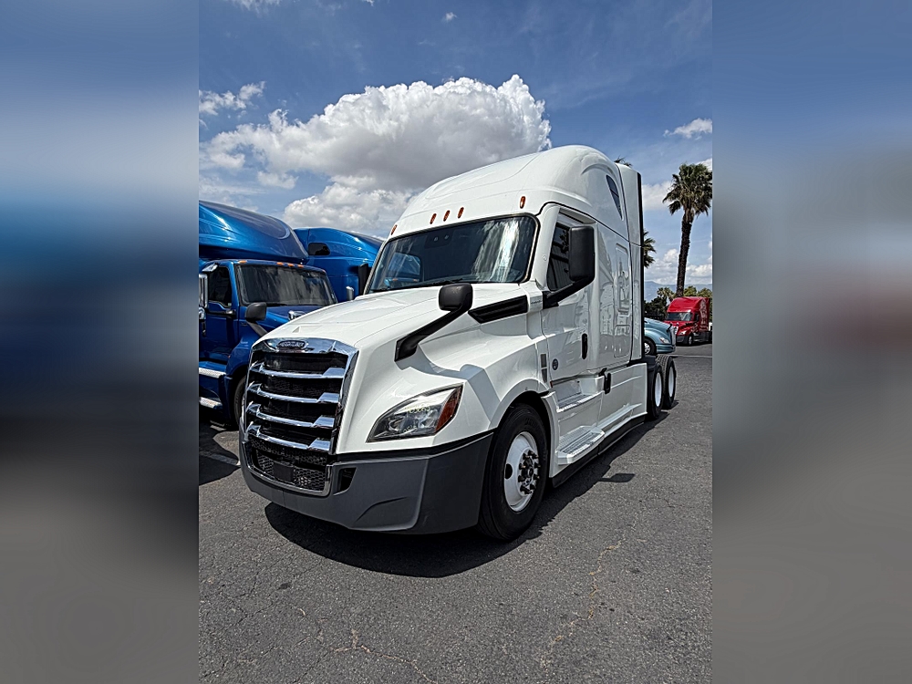2022 FREIGHTLINER CASCADIA | DD15 | 455 HP - AVAILABLE NOW