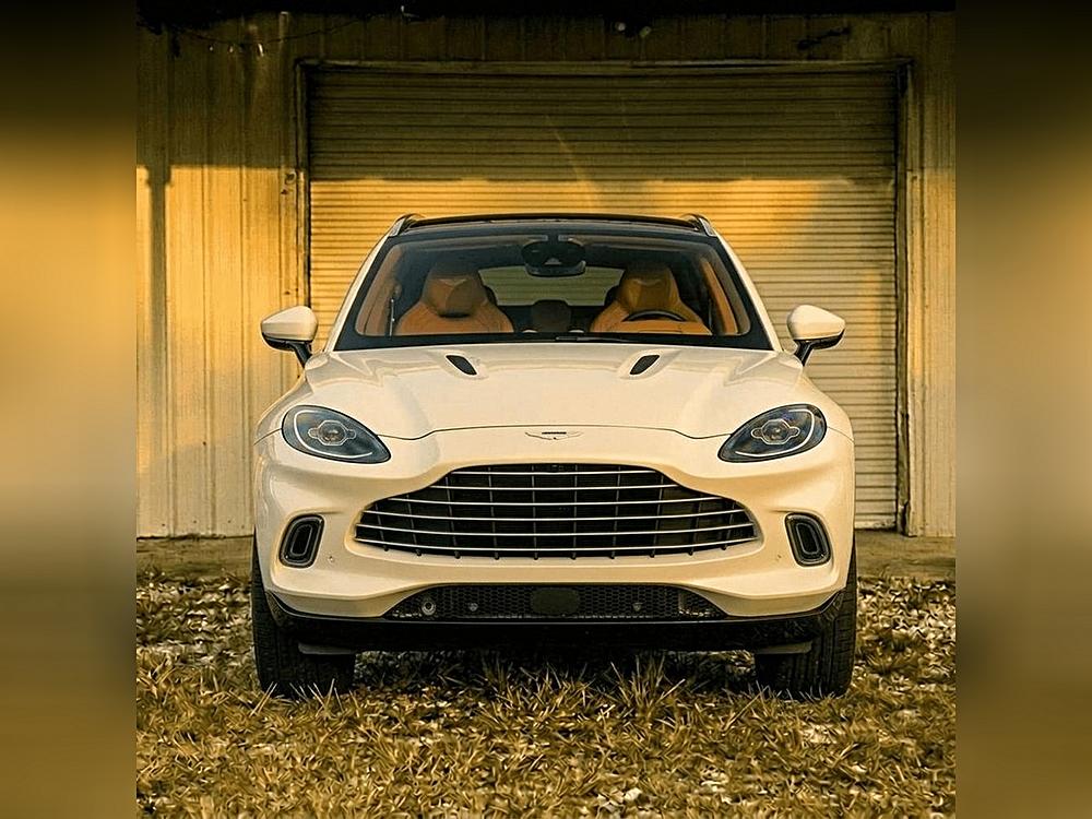2021 Aston Martin DBX 4.0 V8 AWD's photo